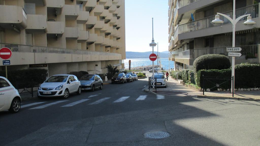 Promenade des Bains Apartment Saint-Raphael (Var) Quarto foto